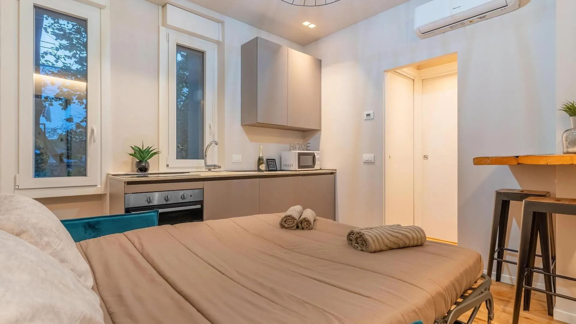 Tra25 - Loreto - Duomo - Central - Boho Milan Apartment